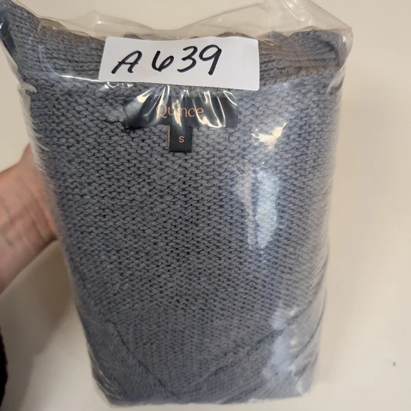 Quince Organic Cotton Linen Cardigan - Picture 9 of 9